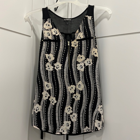 Sleeveless Zip Blouse - Picture 1 of 2